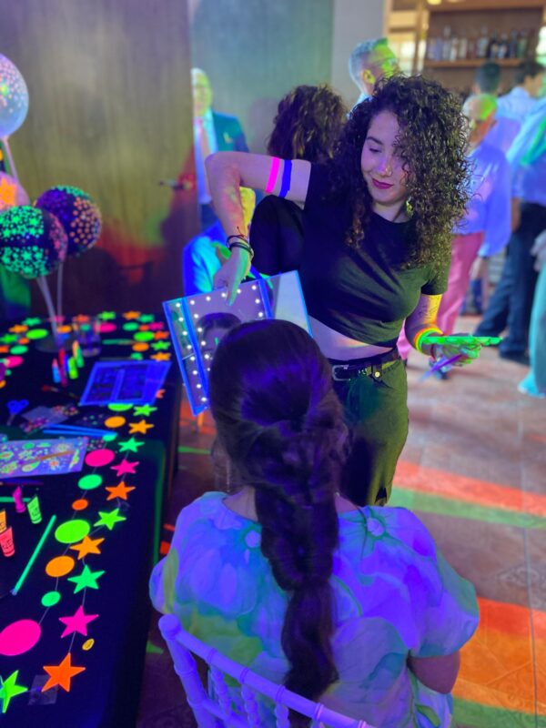 Animación estándar + sección Glitter bar kids - Imagen 5
